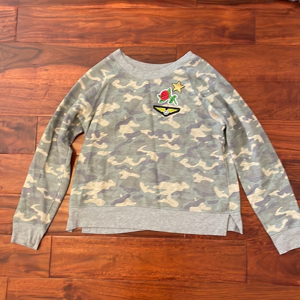 Camo Sweatshirt Size L